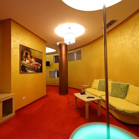 Hotel Gjuta Farke e Madhe