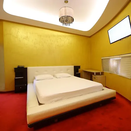 Gjuta فندق Farke e Madhe