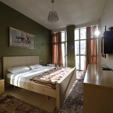 فندق Gjuta Farke e Madhe